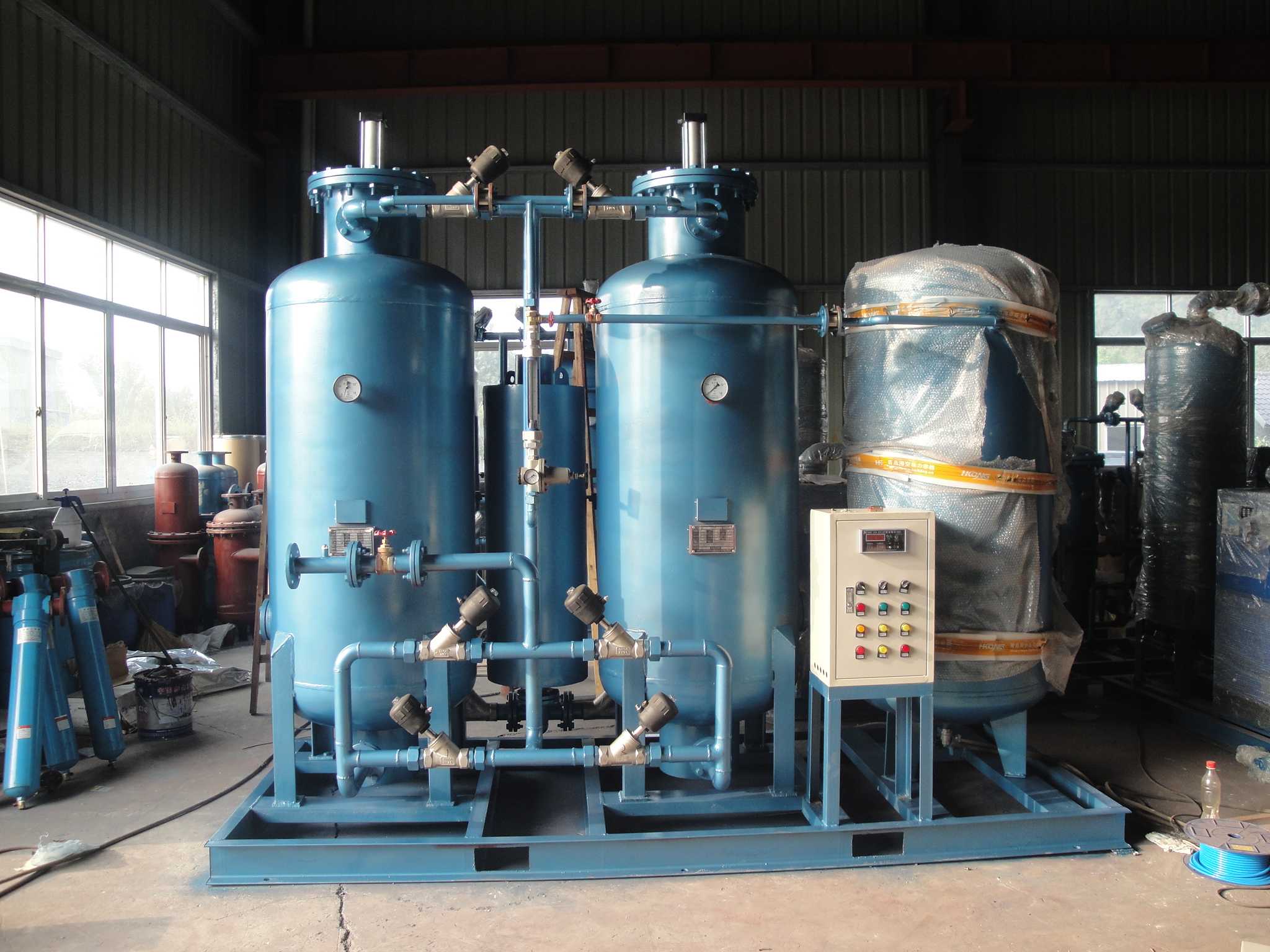 Oxygen making unit ready for shipment-2